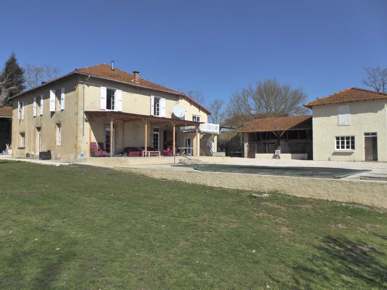 Fine Country Houses And Traditional Character Homes For Sale In France   2 